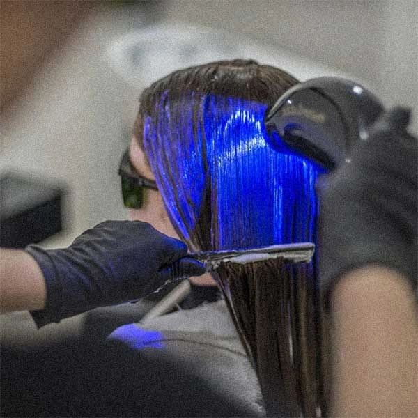 progressiva ou botox contorno com formol  ( franja,lateral e nuca) ideal para quem tem mega hair