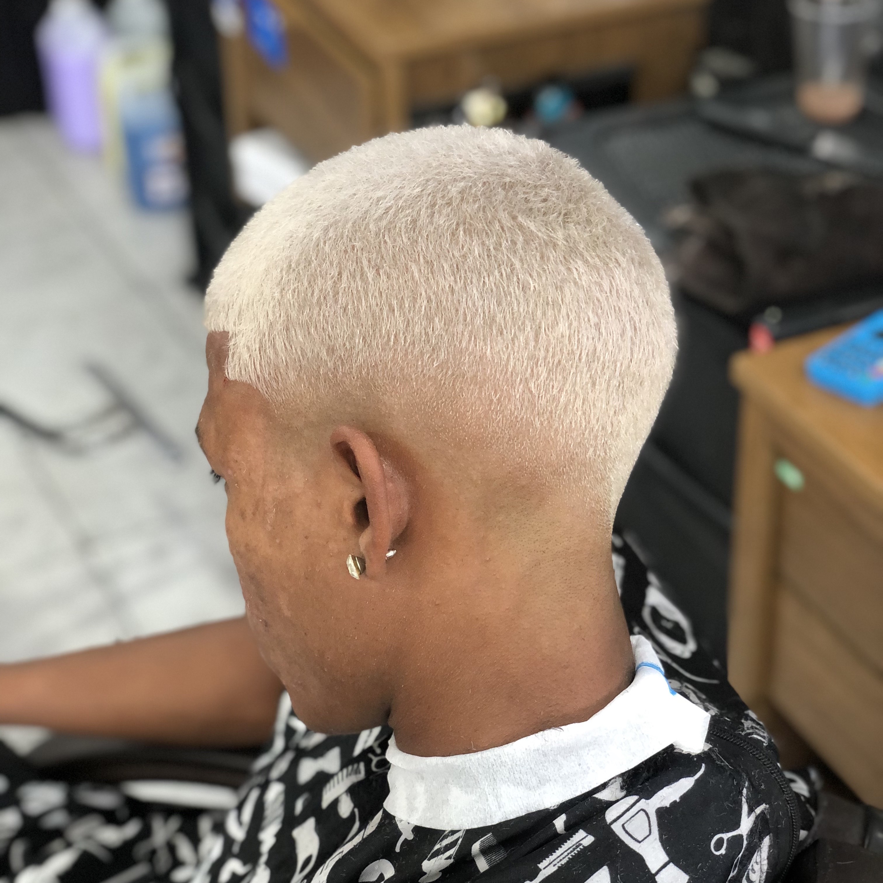 PLATINADO MAIS CORTE