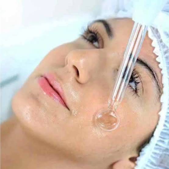 5 SESSÕES DE LIMPEZA FACIAL PREMIUM