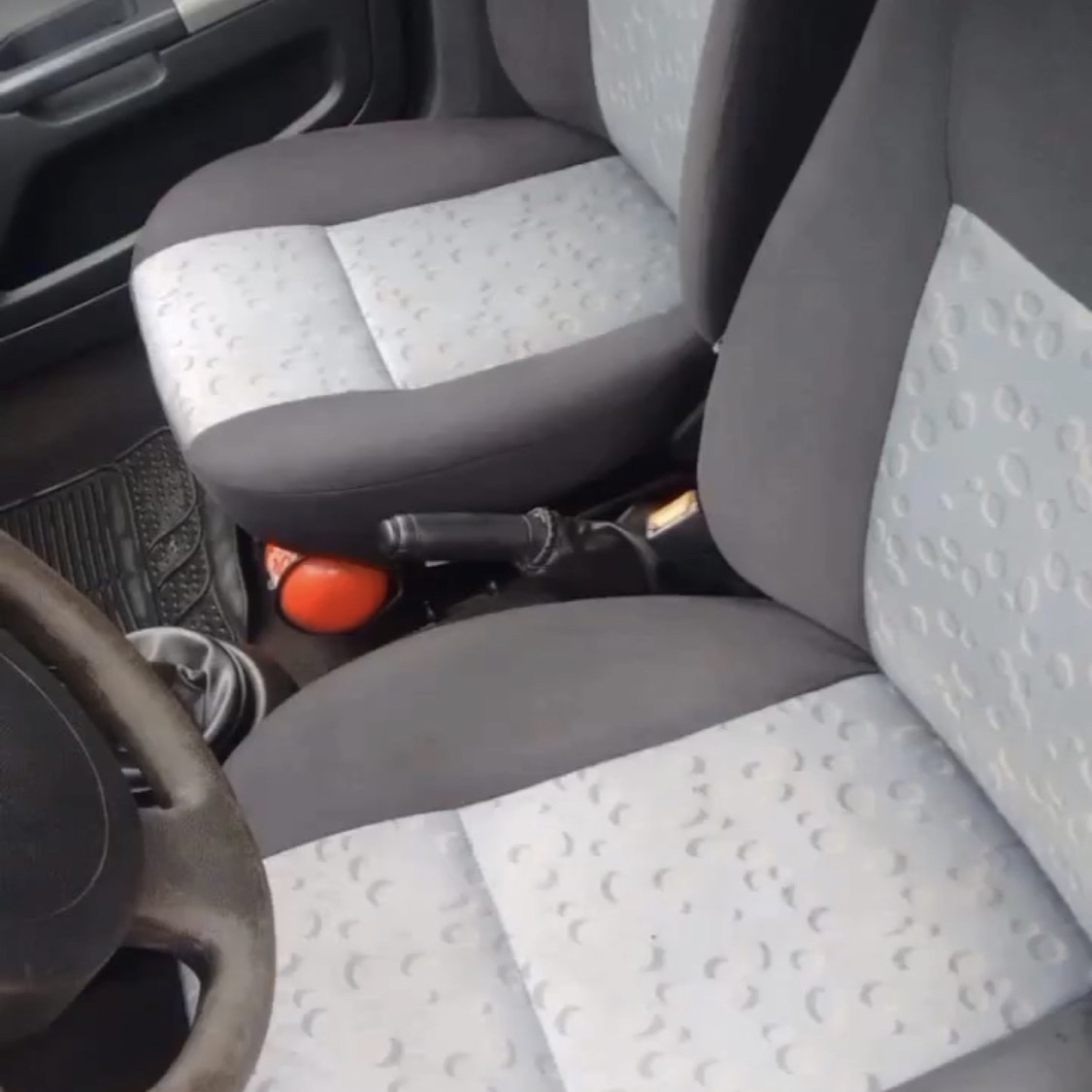 Higienização de bancos teto cintos portas e outros