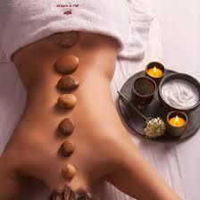 Massagem Relaxante com Pedras Quentes