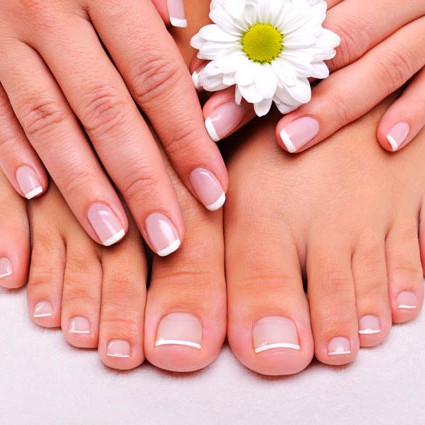 Manicure e Pedicure tradicional