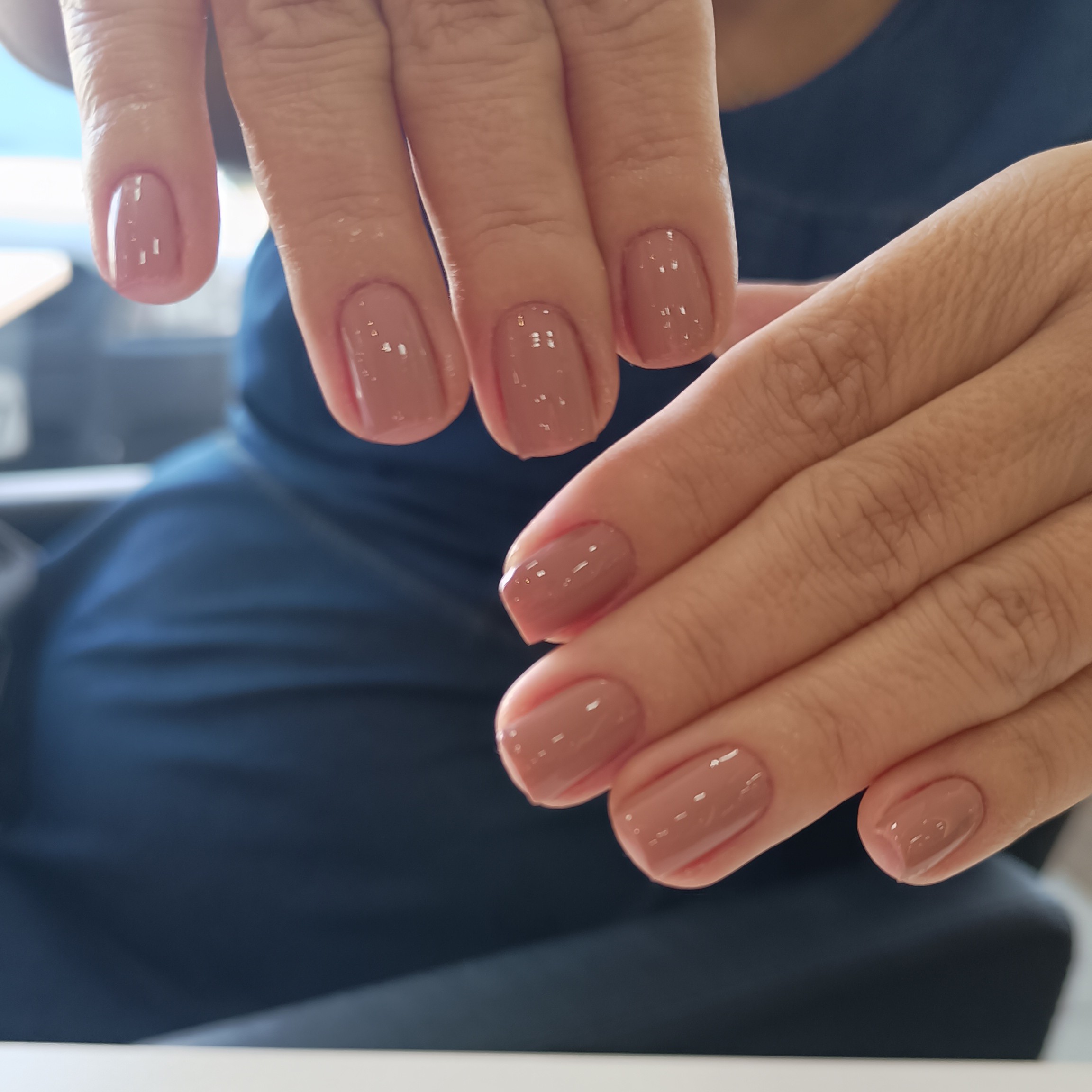 Alongamento com esmaltação tradicional