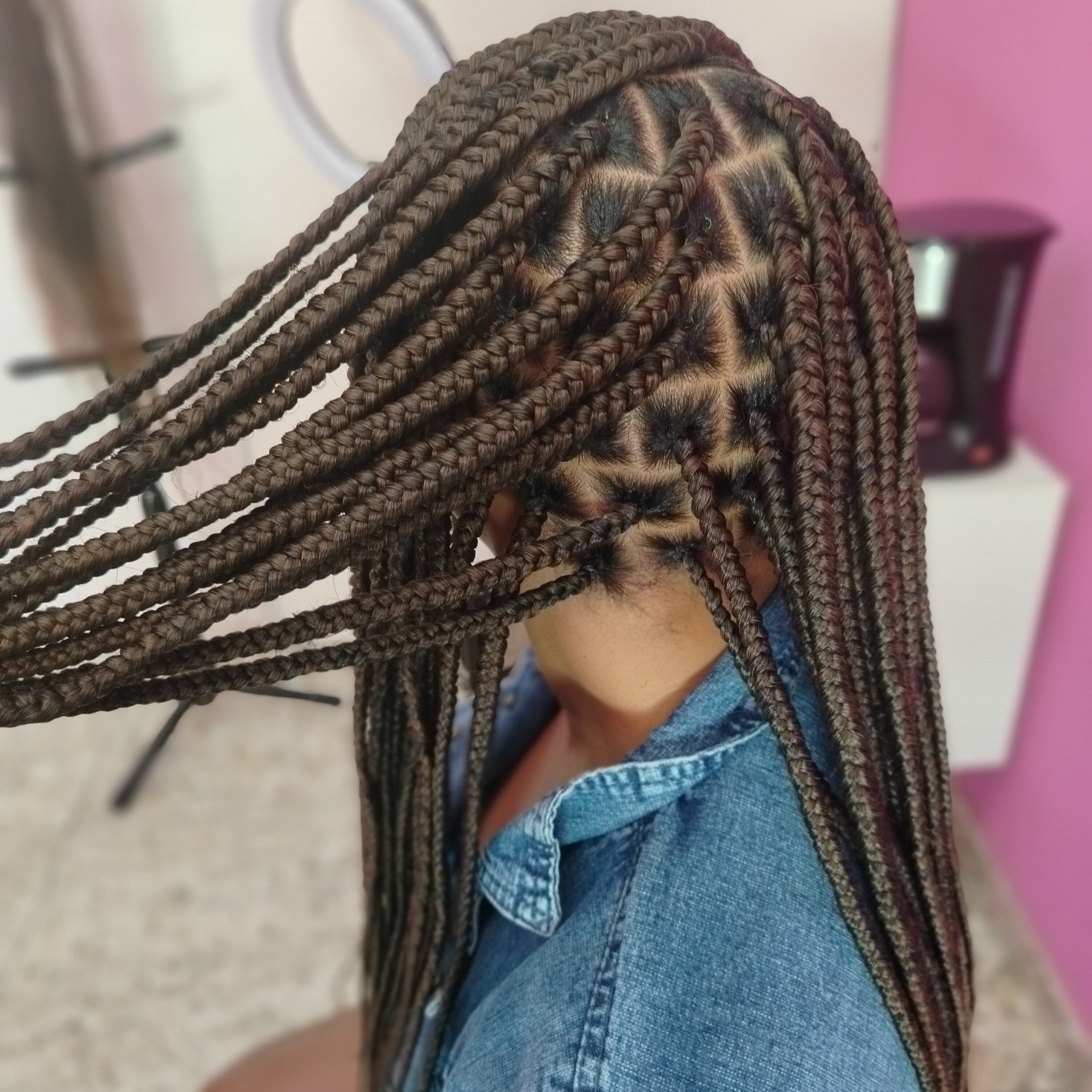 Knotless