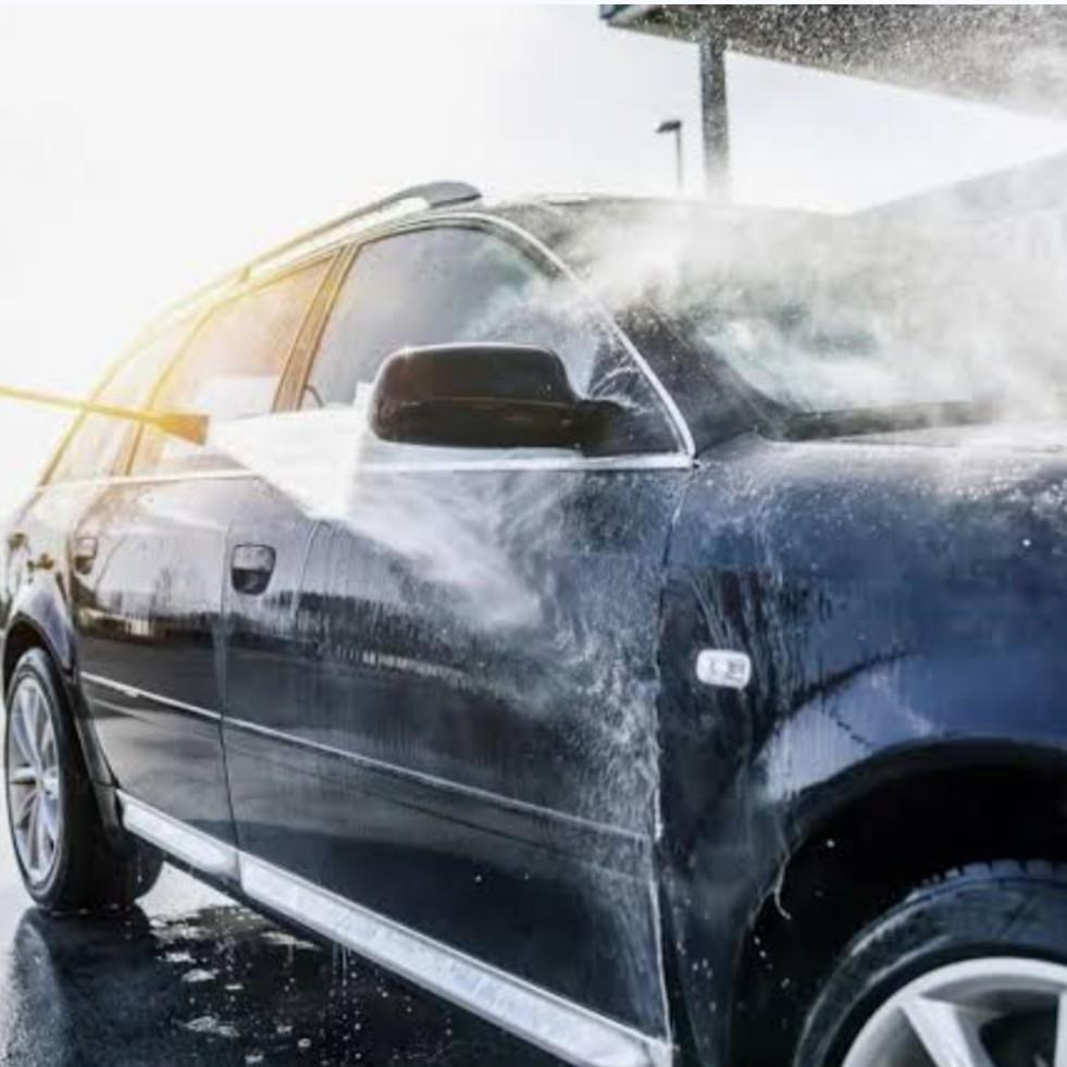 Lavagem Simples carro popular (Lavagem externa e limpeza simples interna+pneu pretinho