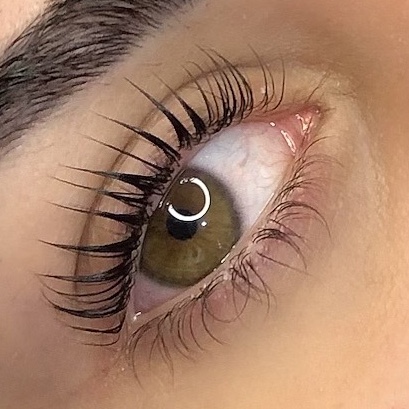 Brow Lamination +Design + Lash Lifting + Reconstrução + Color
