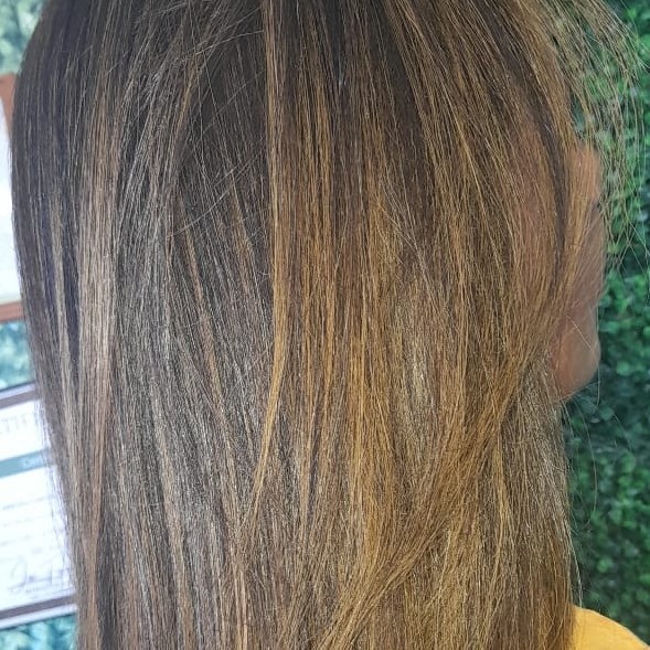 Coloração Profissional + Hidratação + Escova: a partir de R$ 185,00