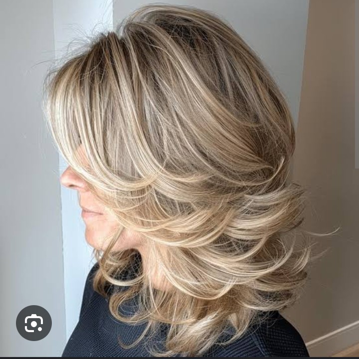 Corte estaqueado meio feminino