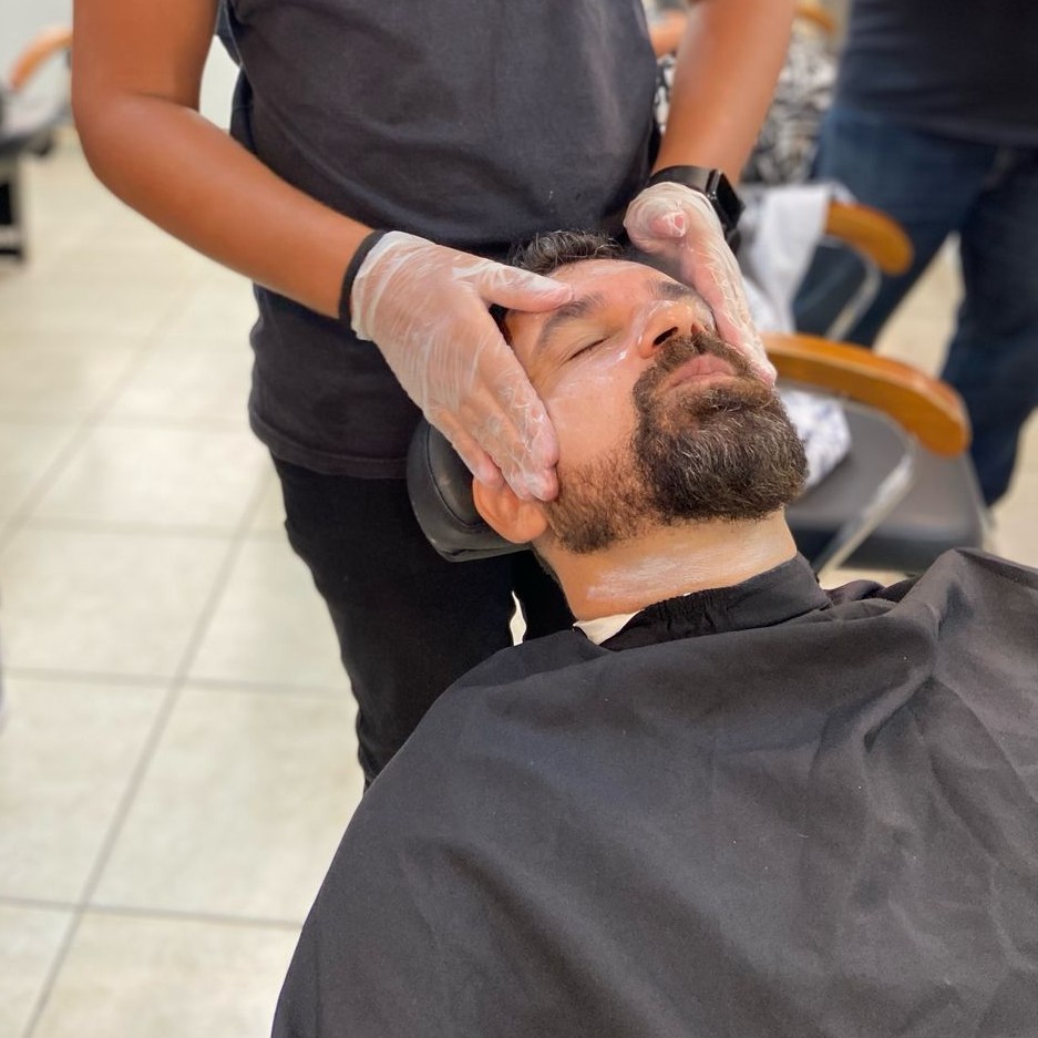 limpeza de pele , cuide do seu rosto, e ele que diz quem vc e!