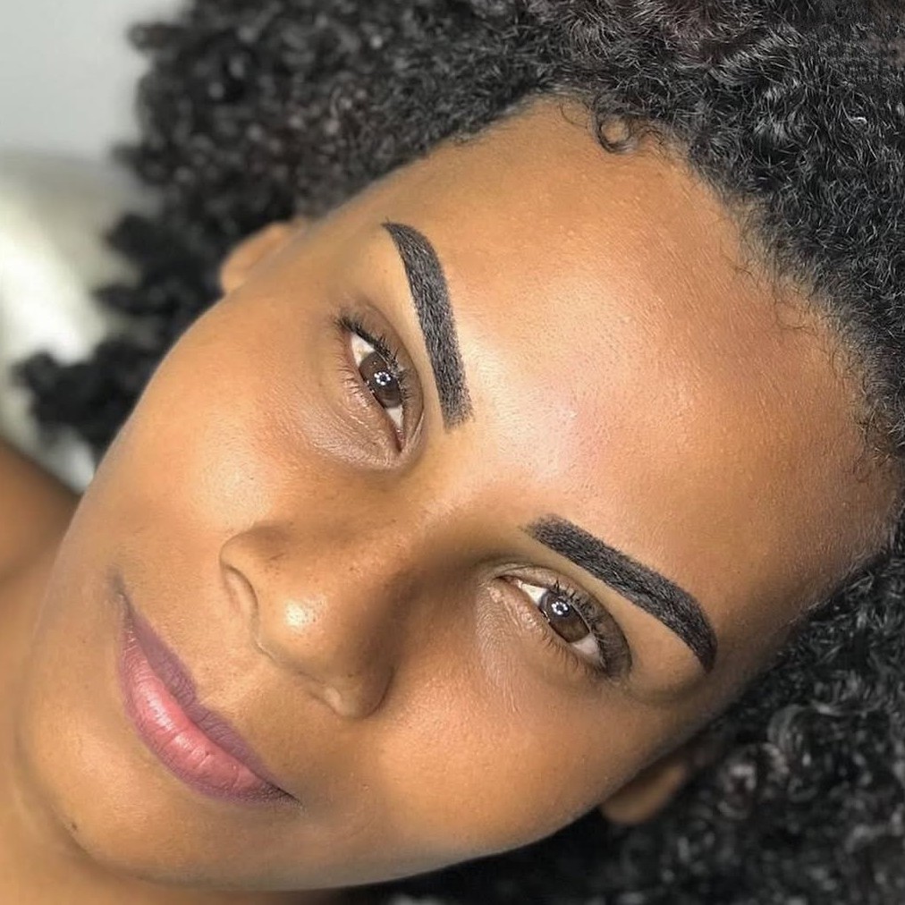 Micropigmentação de sobrancelha Shadow