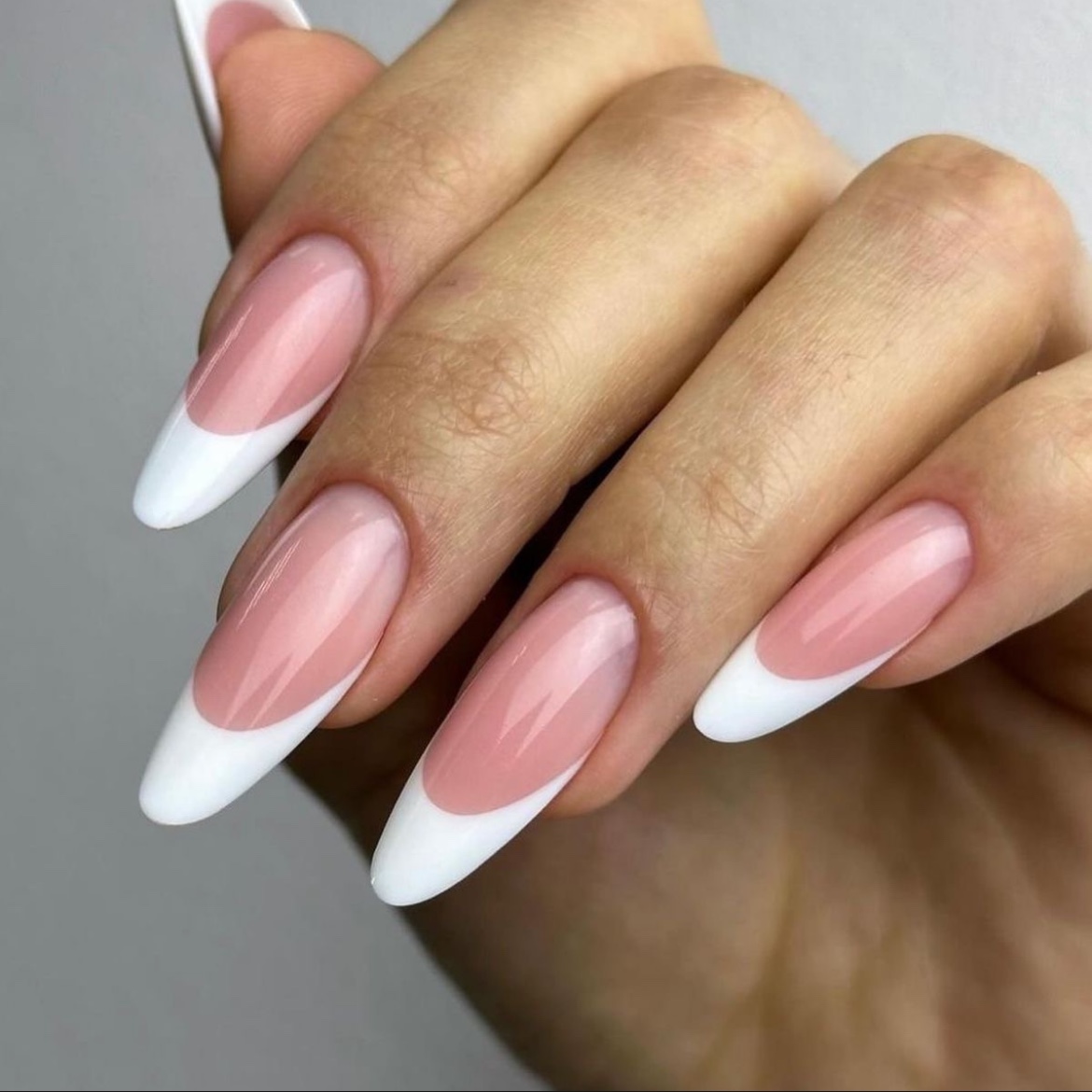 MANICURE E PEDICURE