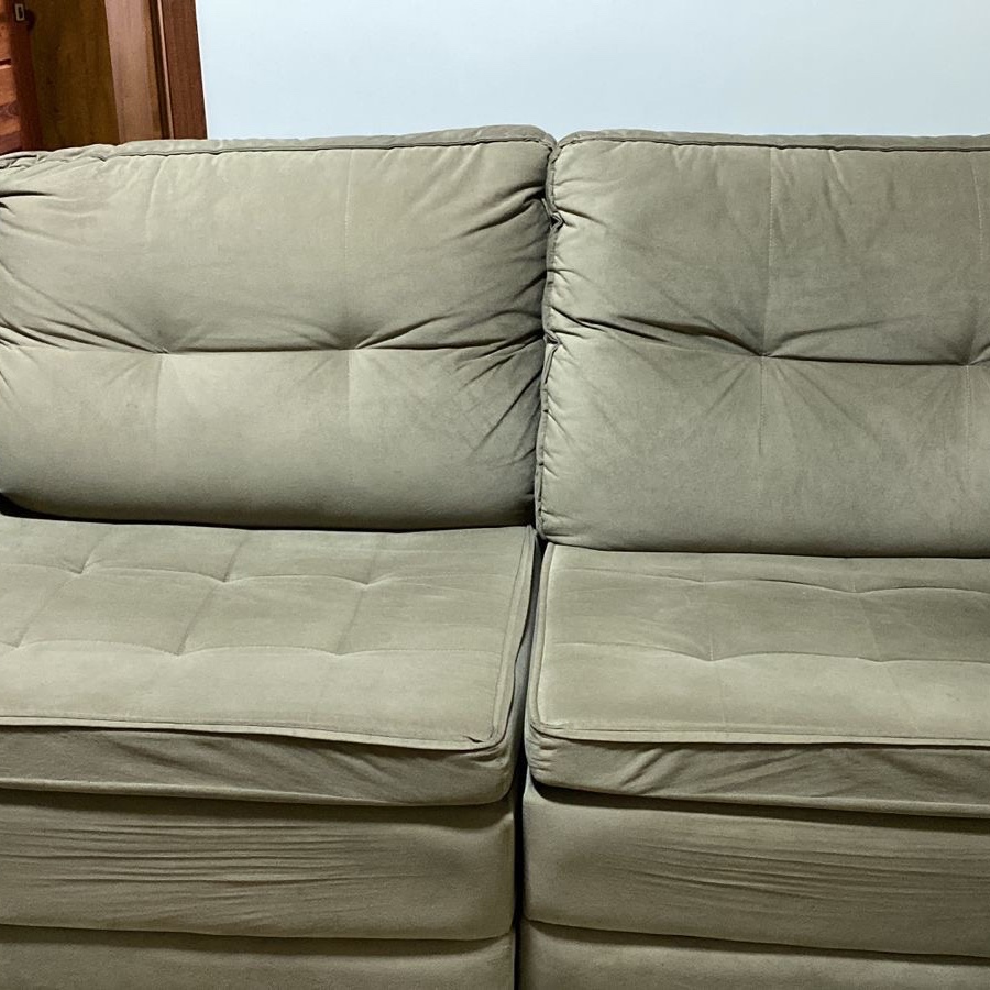 Higienização de sofá retrátil