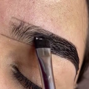 Designer Sobrancelha Henna