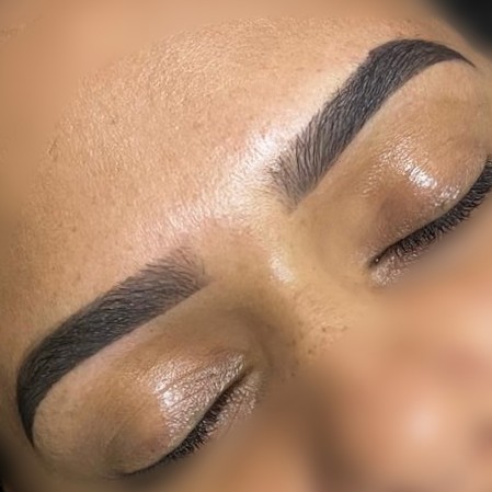 (B) Design Sobrancelha Com Henna