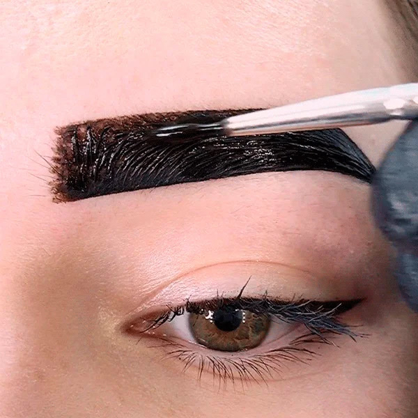 Henna na Sobrancelha