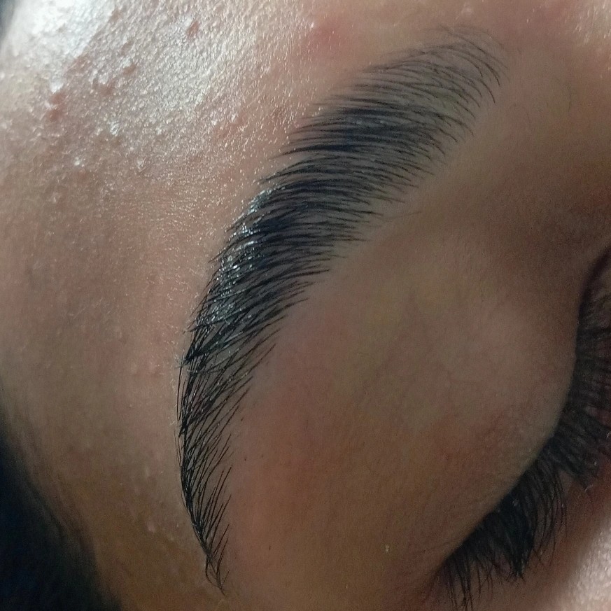 Sobrancelha Designer