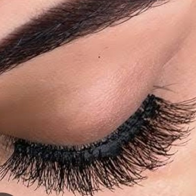 cílios seda volume,2 camadas pra quem gosta de cílios mas cheio durabilidade de 15 a 25 dias