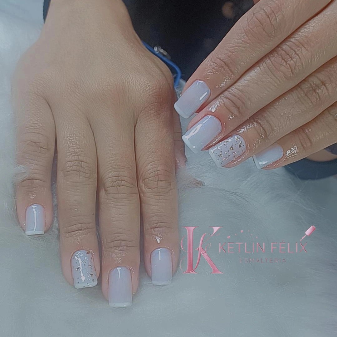 Esmaltação em Gel com Blindagem