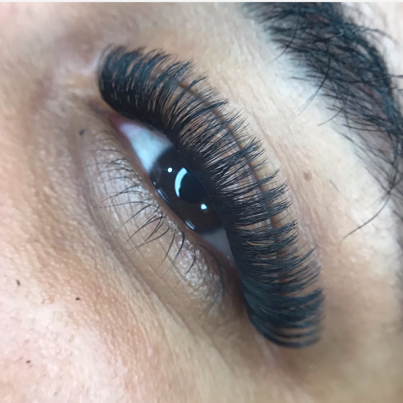 cílios tufos volume