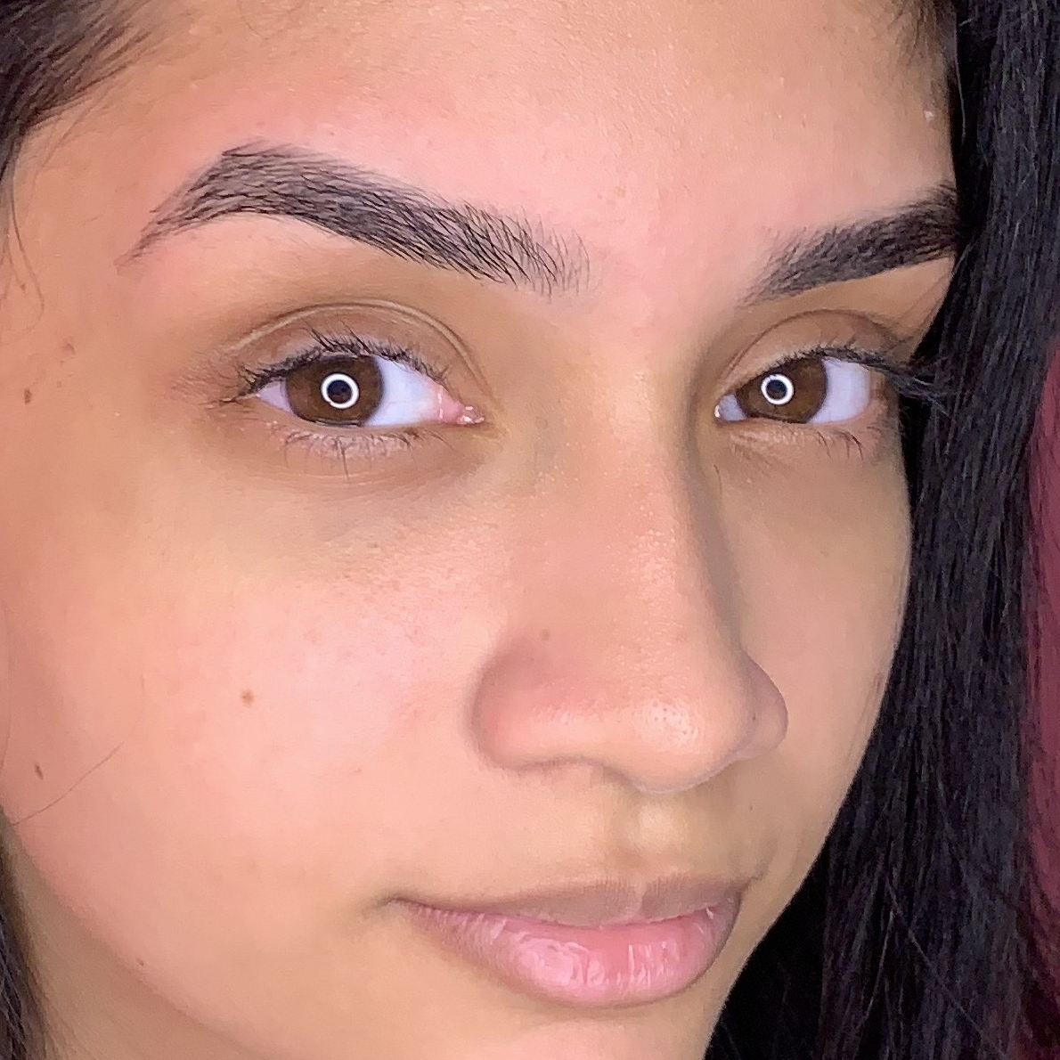 design de sobrancelhas simples (sem henna)