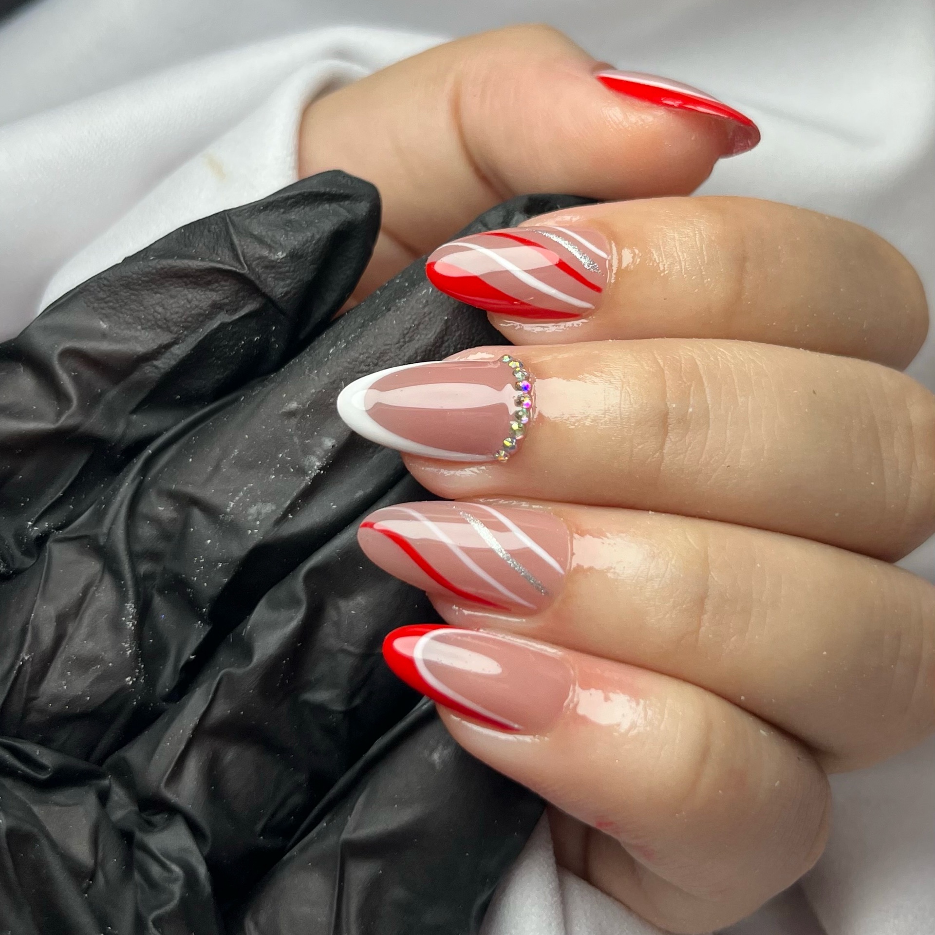 Postiça realista decoração simples