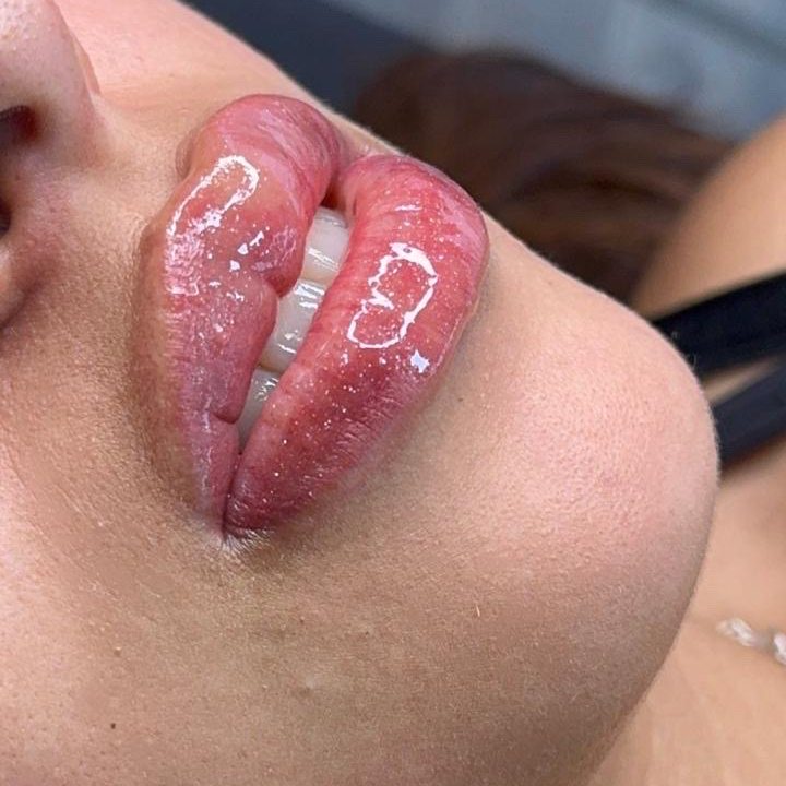 A micropigmentação labial