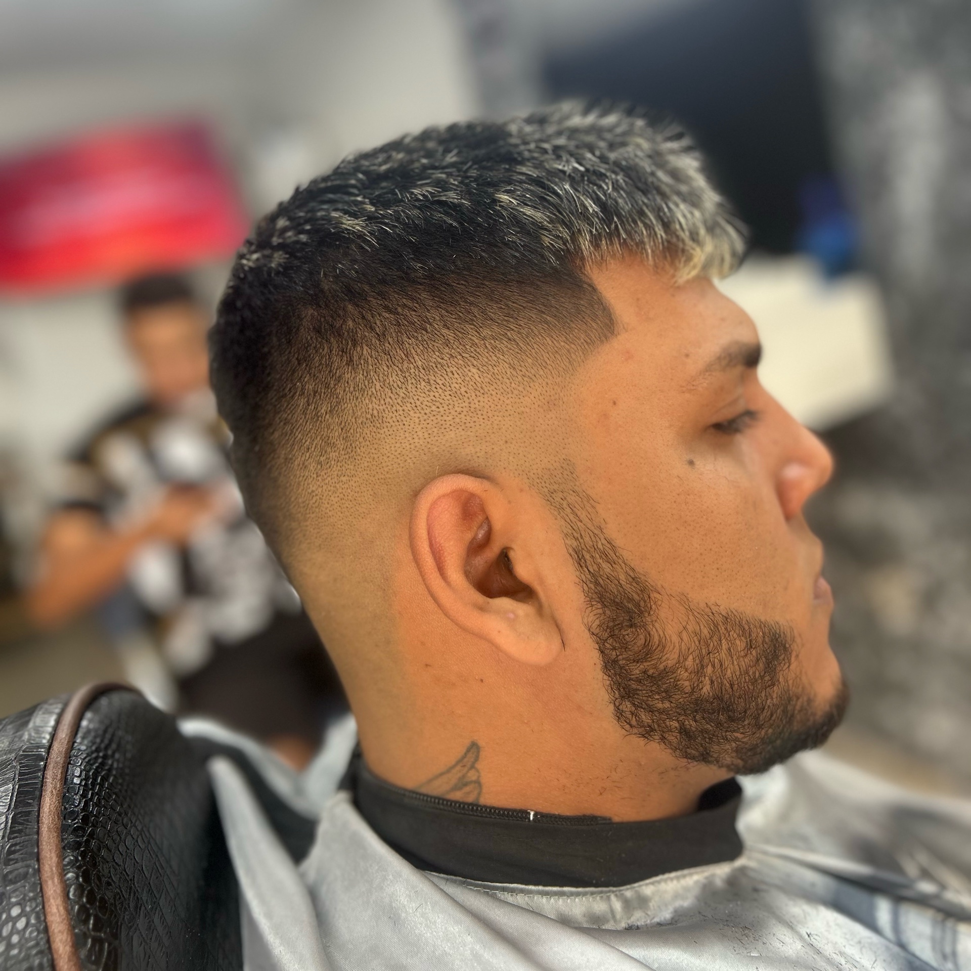 Barba pezinho e sobrancelha