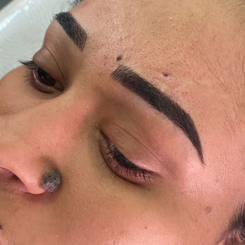 Design de Sobrancelhas