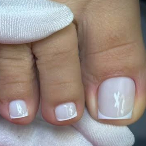 blindagem cm esmaltação em gel no pé