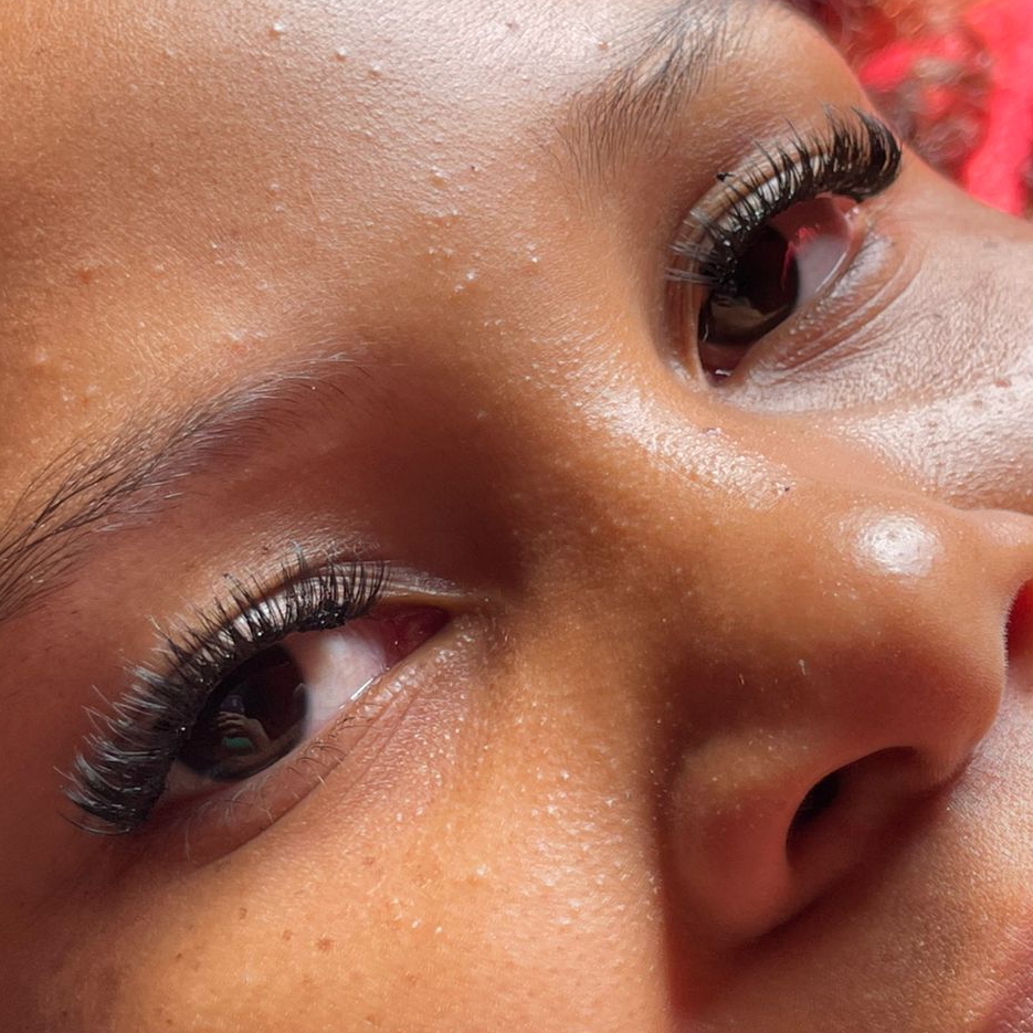 cílios tufo simples