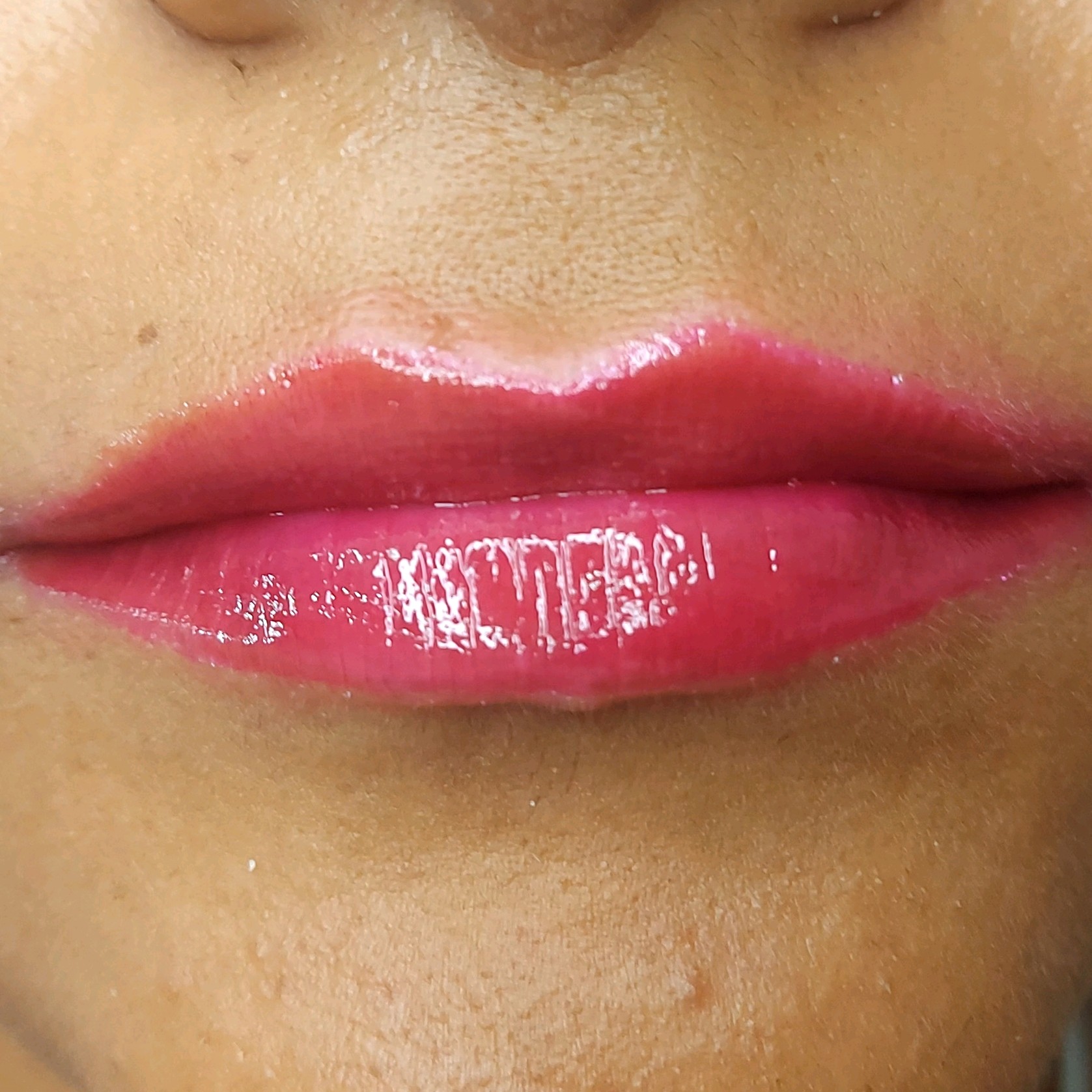Henna Labial