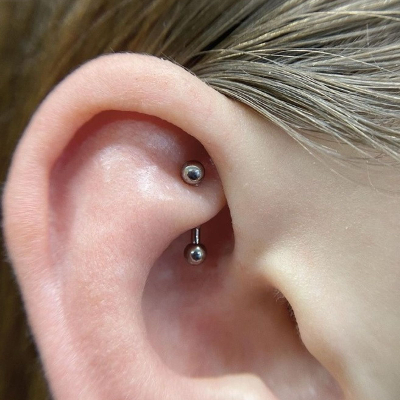 Rook (joia em aço cirúrgico)