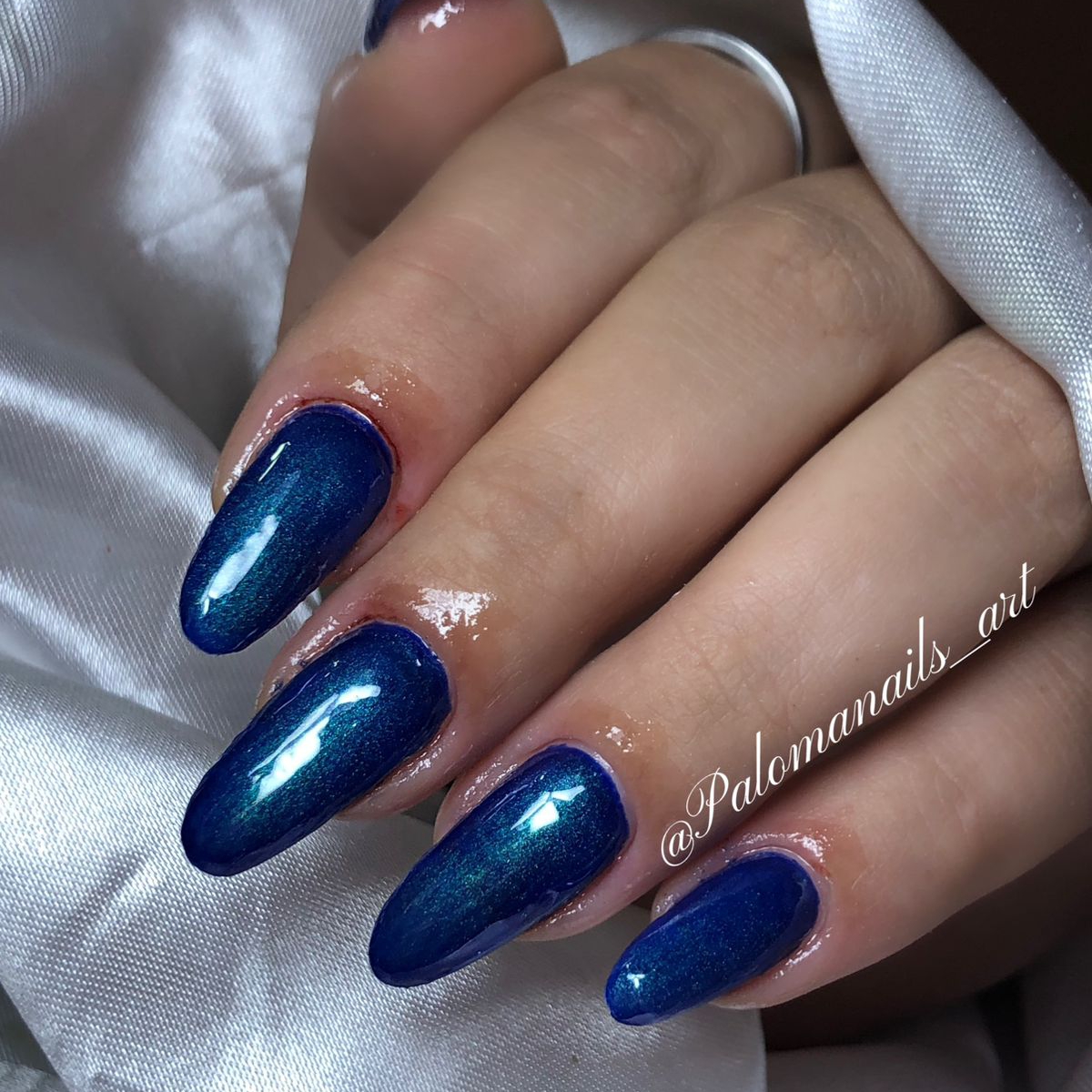 Banho de Gel + Esmaltação em Gel.