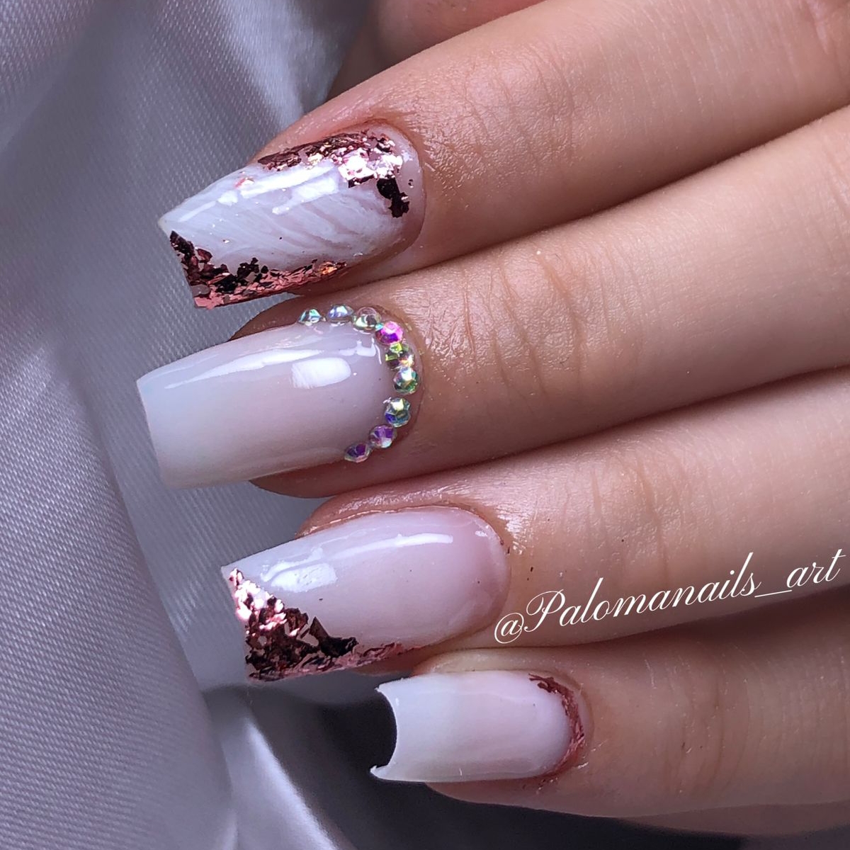Along. Gel na Tips Decorada