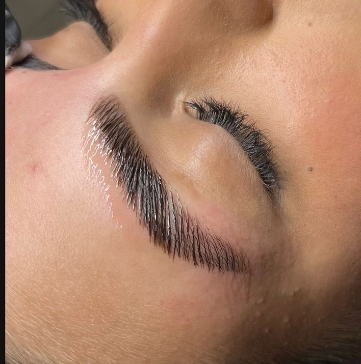 BROW LAMINATION