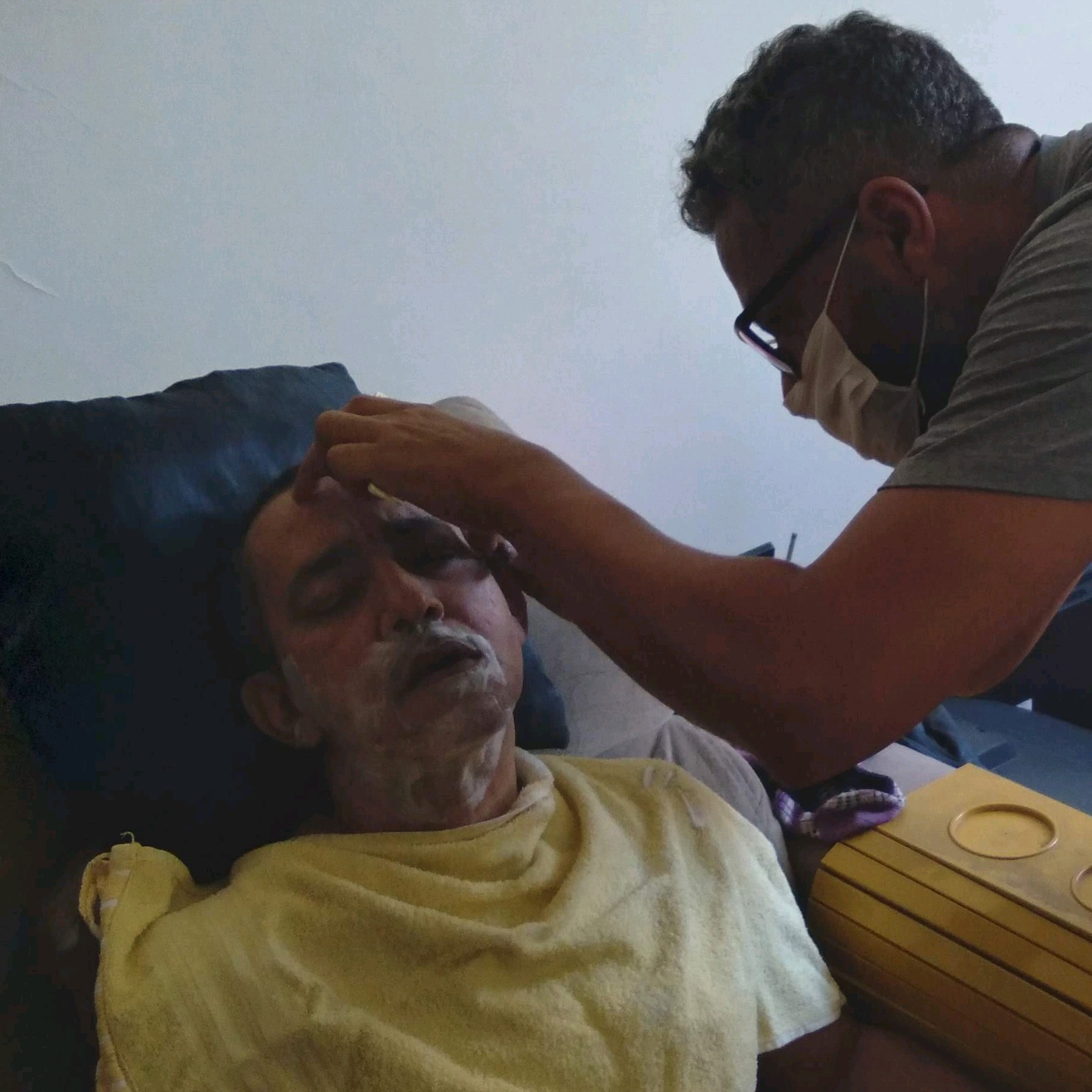 Atendimento VIP domiciliar (corte, barba, limpeza de periféricos do rosto).