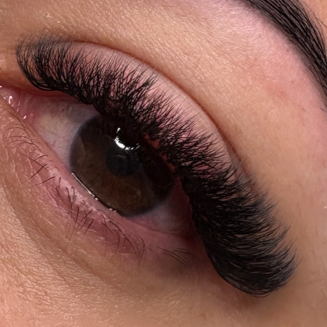 Manutenção extensão de cílios volume Glow 15 dias