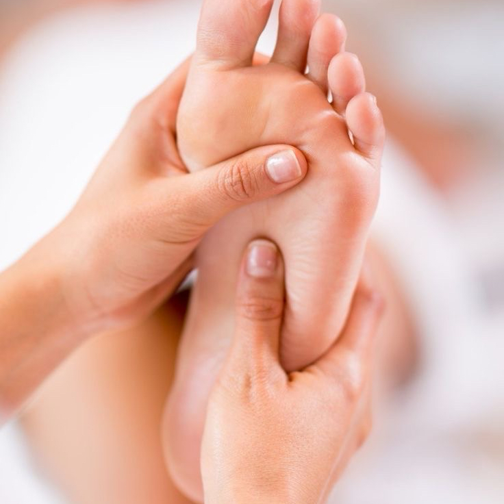 massagem nos pés