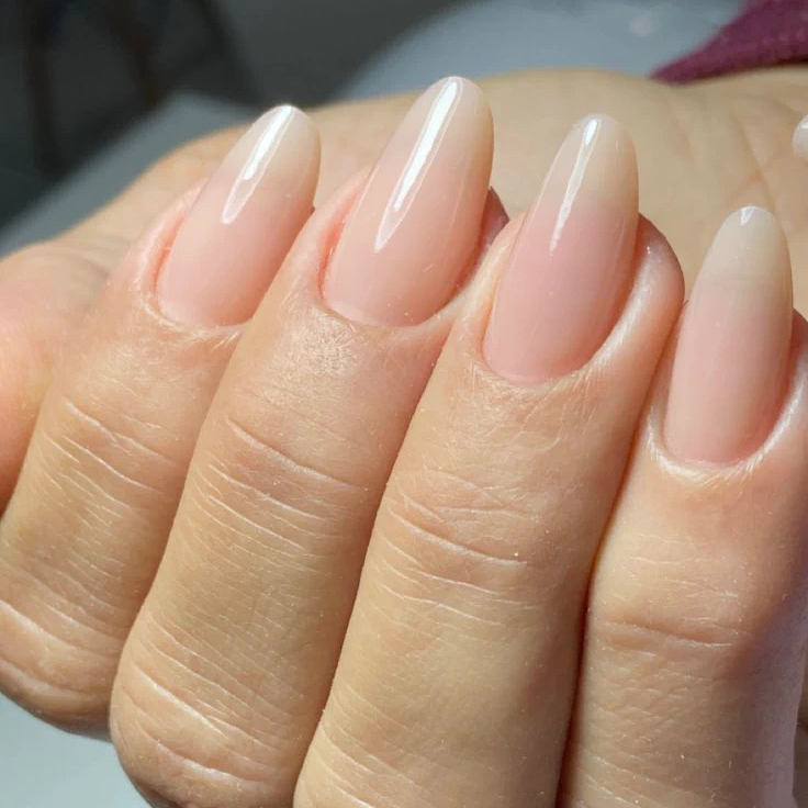 aplicação de gel na tips